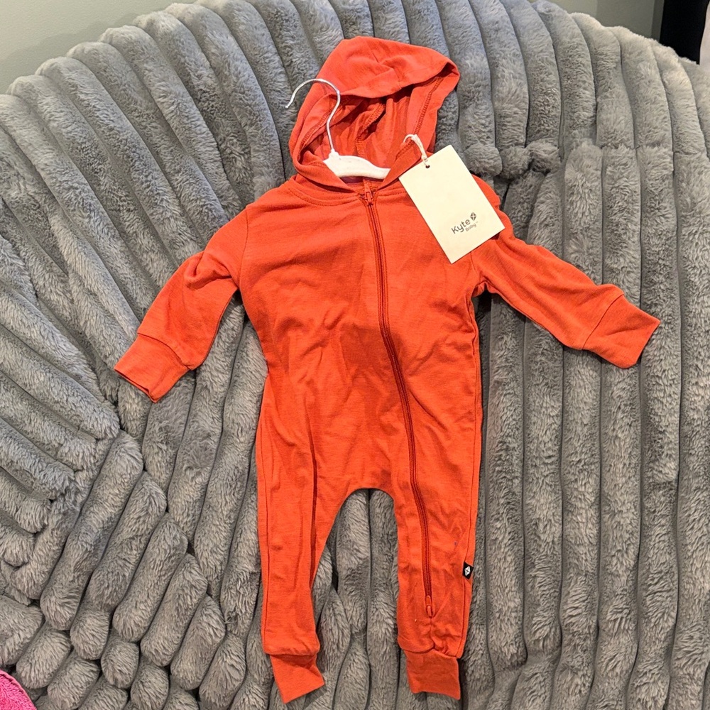 Kyte BABY Bamboo Jersey Hooded Zippered Romper in Rust - one Piece